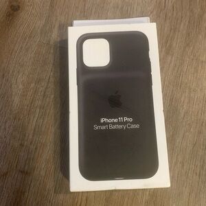 iPhone 11 Pro charging case